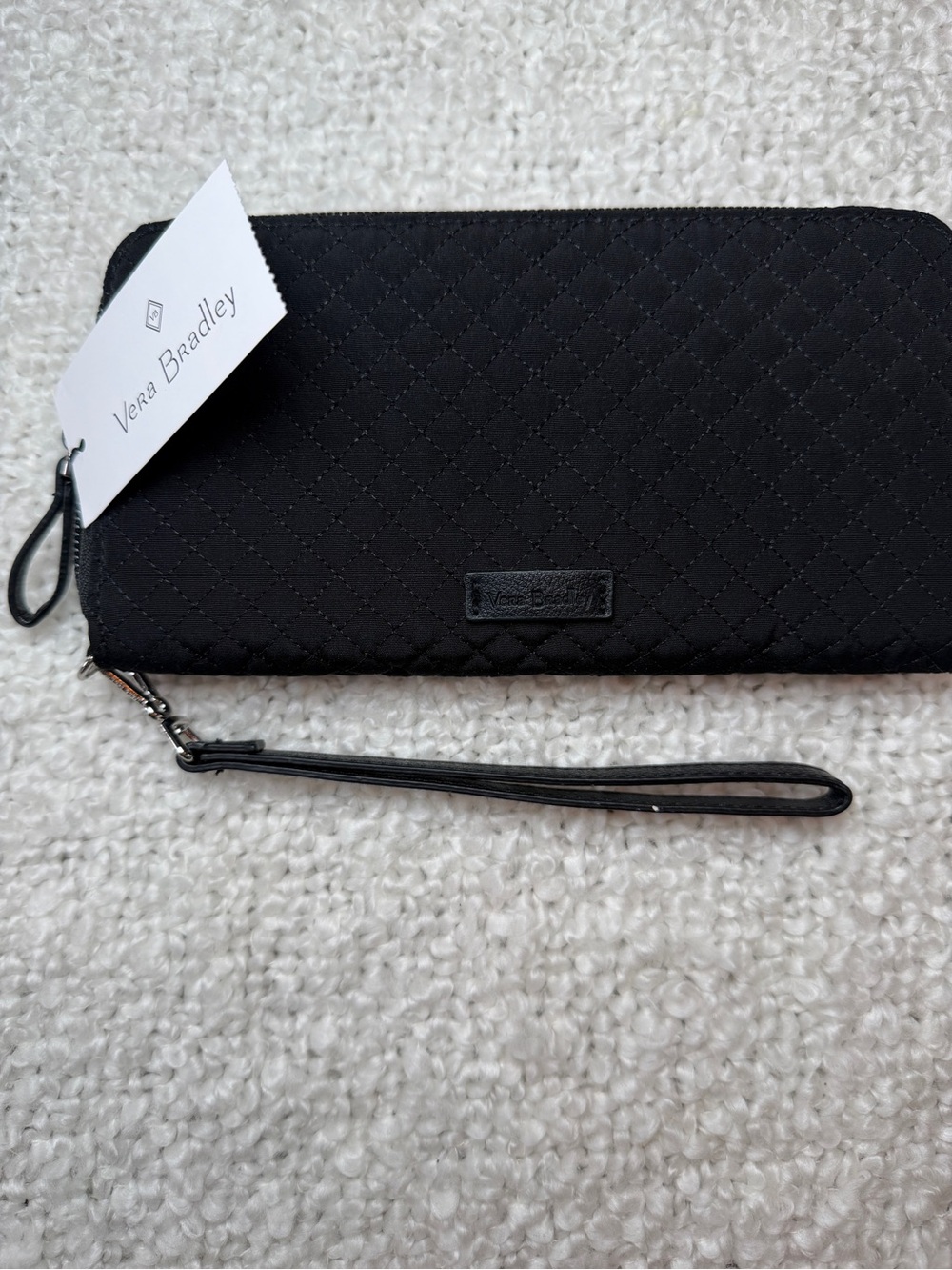 Vera Bradley Black Quilted Zip-Around Wristlet NWT